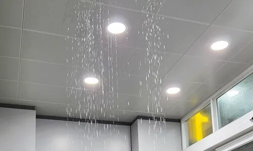공항 지붕도 샌 ‘극한호우’ 무안, 주민 대피령…산청, 산사태 경보