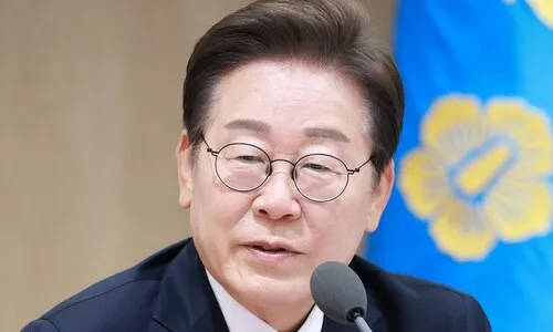 이 대통령 ‘논란 큰 정치인들’ 사면 왜?…범여권 결속 포석