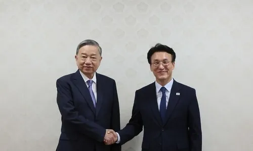 김민석, 베트남 당 서기장 만나 “원활한 한국 기업활동 위해 관심 가져달라”