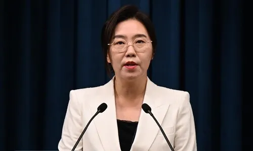 대통령실 “주식양도세 대주주 기준, 시장 상황·당정 조율 지켜볼 것”