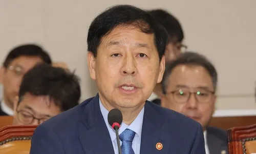 구윤철 “노란봉투법 ‘쟁의’ 요건, 정리해고 등에 한정”