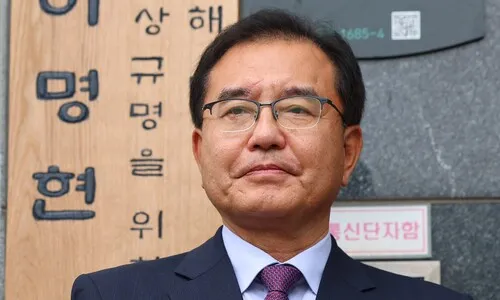 <font color="#FF4000">[속보]</font> 채 상병 특검, 기간 30일 연장…9월 말까지 수사
