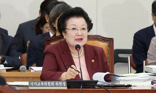 특검, ‘김건희에 귀금속 전달 의혹’ 이배용 국가교육위원장 압수수색