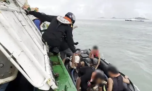 전남 진도 해상서 어선 암초 충돌…선원 7명 전원 구조