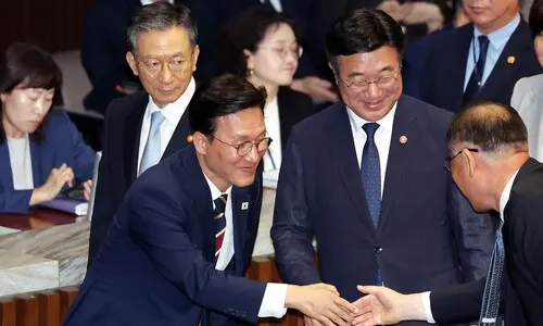 민주, 수사·기소 확실한 분리 위해 ‘행안부에 중수청’ 무게