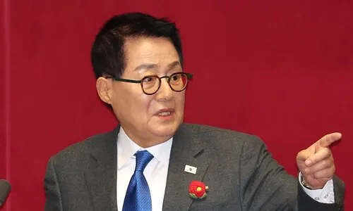 박지원 “윤석열 3년 반 분탕질이 우리를 중국 뒤에 서게 해”