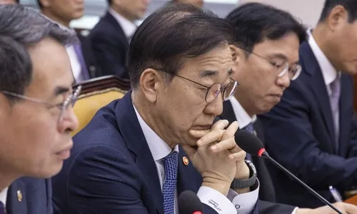 국힘 “부동산 정책 입안자, 집 팔아야”…국토부 “검토하겠다”