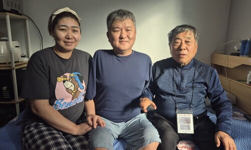 미국서 손 잃은 한국 노인, 한국서 두 팔 잃은 몽골 노동자 찾아가 한 말