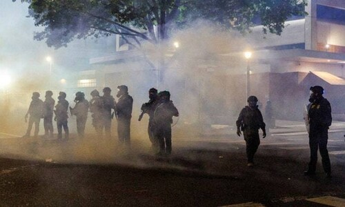 미국 법원 “트럼프, 포틀랜드에 주방위군 투입 말라” 제동