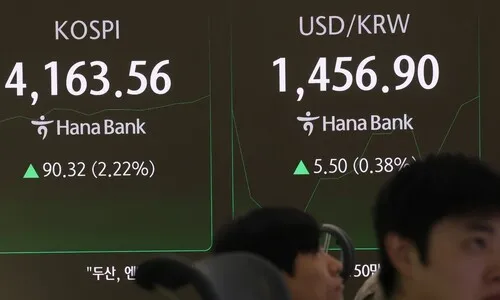 벼락거지 위기감 2030 ‘영끌’…신용대출 1주 새 1.2조 급증