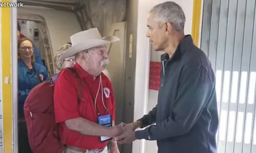 워싱턴행 비행기에서 오바마가 왜 나와…눈 휘둥그레진 한국전 참전용사
