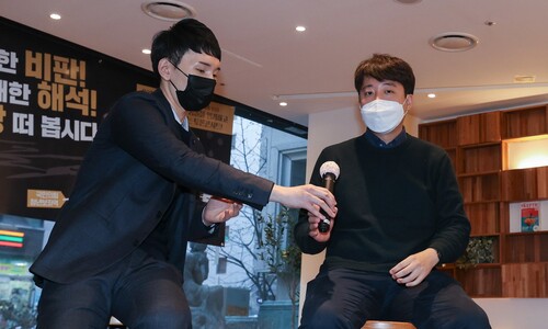 이준석식 청년정치가 증명한 ‘품격 없는 정치’ 이준석식 청년정치가 증명한 ‘품격 없는 정치’