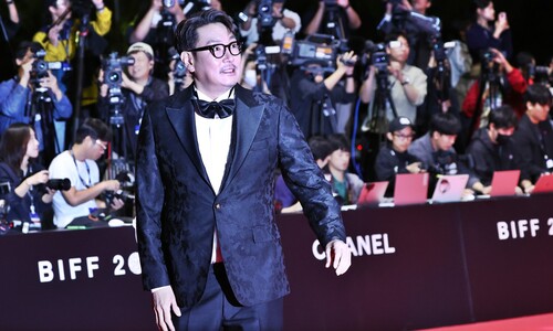 “이재명과 영화 보며 낄낄” 조진웅 은퇴에 이 대통령 공격 나선 야권 “이재명과 영화 보며 낄낄” 조진웅 은퇴에 이 대통령 공격 나선 야권