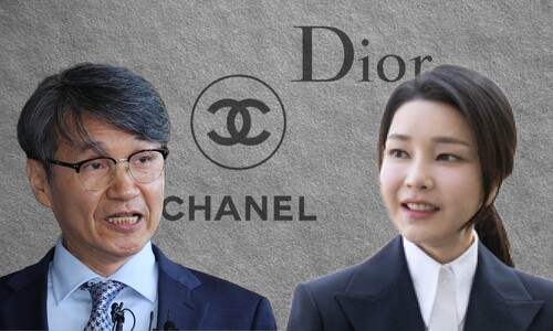 ‘디올백 전달’ 최재영 특검 출석…“김건희, 내란에 확실히 관여했다” ‘디올백 전달’ 최재영 특검 출석…“김건희, 내란에 확실히 관여했다”