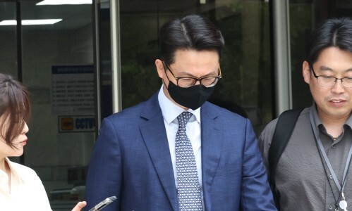 통일교 전 간부 통화 법정 공개…정진상 접촉 시도, 나경원은 직접 통화 통일교 전 간부 통화 법정 공개…정진상 접촉 시도, 나경원은 직접 통화