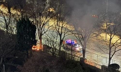 ‘정치 불만’에…국회 외곽 담장에 불 지른 남성 체포