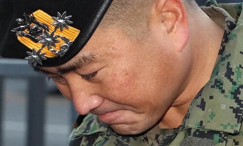 말 바꾼 김현태 “나는 가짜뉴스 피해자…계엄군 총구 잡는 모습 연출돼” 말 바꾼 김현태 “나는 가짜뉴스 피해자…계엄군 총구 잡는 모습 연출돼”