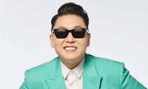 경찰, 싸이 사무실·차량 압수수색…수면제 비대면 처방 의혹 경찰, 싸이 사무실·차량 압수수색…수면제 비대면 처방 의혹