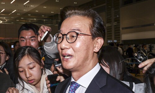 전재수 사퇴…여권 ‘통일교 악재’ 확산 촉각 전재수 사퇴…여권 ‘통일교 악재’ 확산 촉각