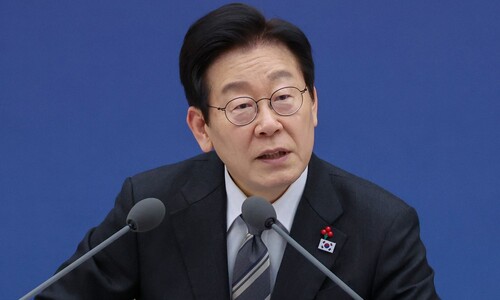 이 대통령 “세종 집무실 2030년? 잠깐 얼굴만 보고 가는 건가”…속도전 주문 이 대통령 “세종 집무실 2030년? 잠깐 얼굴만 보고 가는 건가”…속도전 주문