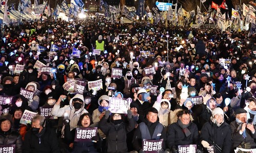 밀려났던 이들이 그 무대에 오르자 비로소 열렸다, 진짜 민주주의 밀려났던 이들이 그 무대에 오르자 비로소 열렸다, 진짜 민주주의