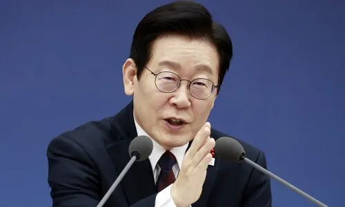 이 대통령 ‘환단고기’ 발언 논란…역사학계도 “부적절” 비판