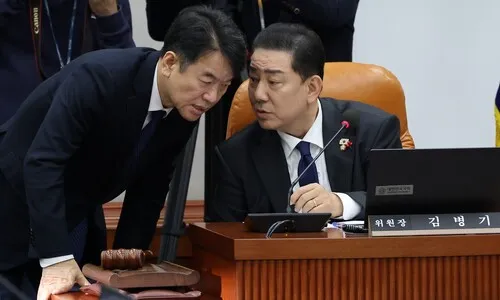 대법 “내란재판부 예규 제정”…민주 “실효성 적어, 24일 법안 처리”