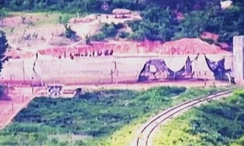 “북, 남쪽 탱크 북침 걱정에 방벽 쌓아”…이 대통령 말 정말일까?