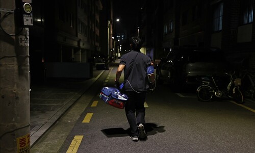 쿠팡 배송 2주차, 스스로 화장실을 참기 시작했다