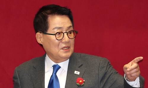 박지원 “김병기, 보좌진 탓 말고 본인 처신 돌아봐야”