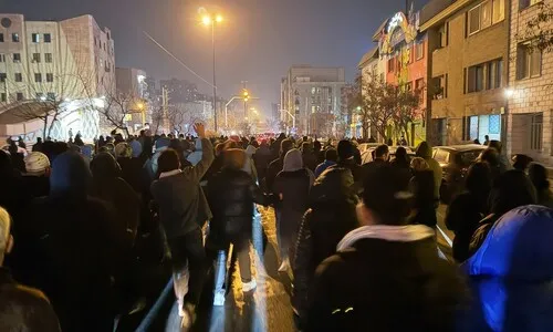 트럼프 “이란 애국자들이여 기관 점령하라…도움 곧 도착”