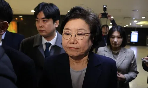 “자료제출 미비” “조폭식 보복정치”…‘이혜훈 청문회’ 무산 공방