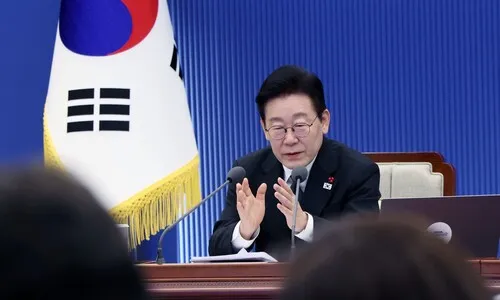 금속노조 “구르는 수레 놔두는 게 국가인가”…이 대통령 ‘로봇’ 발언 비판