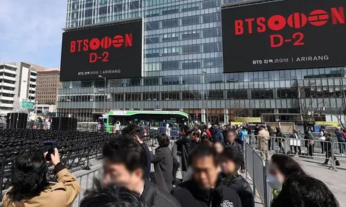 BTS, 아미에 질서·배려 당부…“안전하고 즐겁게 봐달라”