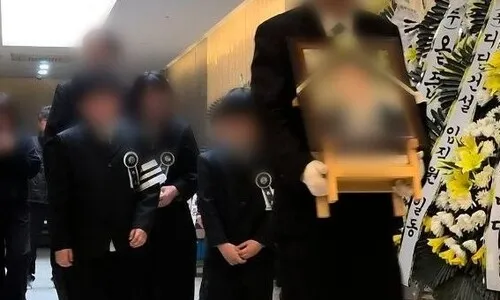 상복 바짓단 2번 접은 초등생 아들의 ‘마지막 잔’…안전공업 희생자 발인