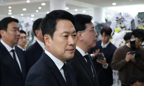 장동혁 “박민영 잘 싸우는데 왜?”…대변인 임명 당내 반발 외면