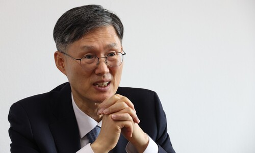 “윤 ‘계엄은 대통령 권한’…헌법이 한계 그어야 했다”