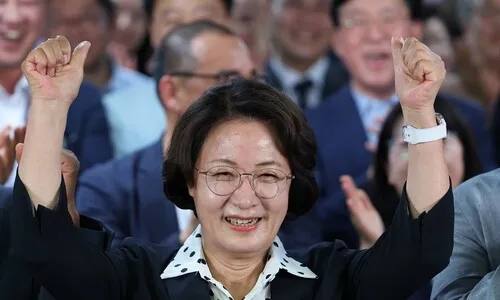 추미애, 경기지사 당선 ‘확실’…사상 첫 여성 광역단체장