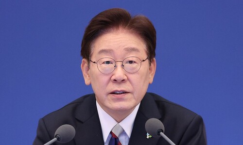 이 대통령 “신뢰 잃은 선관위, 존재 의미 없다”…검·경 합동수사 지시 이 대통령 “신뢰 잃은 선관위, 존재 의미 없다”…검·경 합동수사 지시