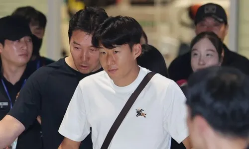 이 대통령 “축구 대표팀 선수들 고생 많았다”…홍명보는 언급 안 해