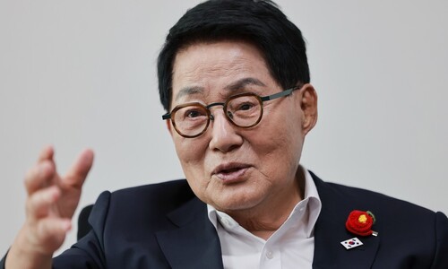 박지원 “왜 호남은 대대손손 희롱에 용서만 해야 하나” 박지원 “왜 호남은 대대손손 희롱에 용서만 해야 하나”