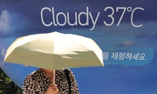 오늘 낮 최고 ‘37도’ 폭염, 열대야는 계속…동해안 150㎜ 폭우