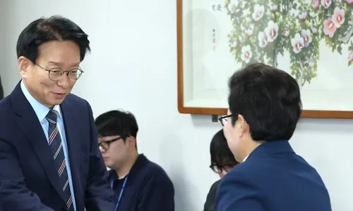 민주 “토허제 ‘실거주 유예’ 내년까지 연장…임대차 계약 갱신 허용도 제안”