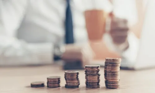 대기업 1인 월평균 노동비용 6.9%↑…중소기업은 1.4%↑
