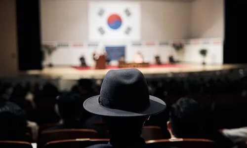 도 넘는 비난에 ‘암살자(들)’ 일정 줄취소…“배우·제작진 안전 고려”