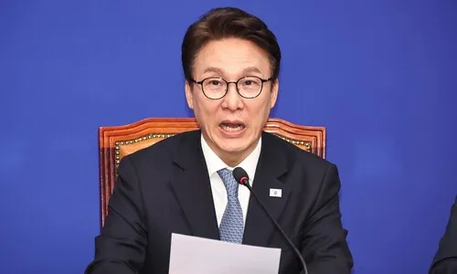 김민석 “‘조희대 탄핵’ 논의 시작…모든 방법·경로 검토”