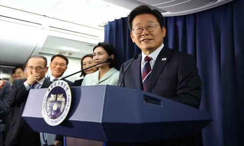 [전문] 이 대통령 첫 기내 기자간담회, 모두 공개합니다