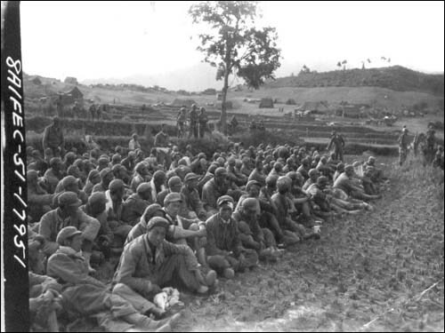 An image of Chinese POWs after the Battle of Hwacheon Reservoir. (provided by Hwacheon County Office)