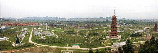 Pyongyang Folklore Park (Yonhap News)