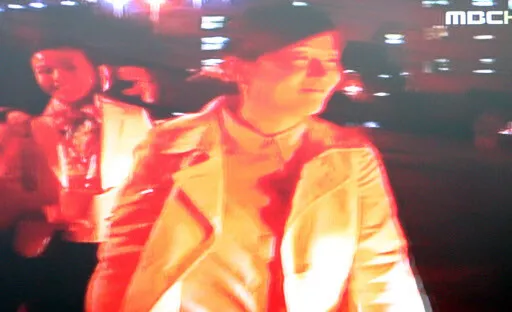  who is seen in this clip taken from an MBC news broadcast.  Kim is one of the producers of “PD Notebook” who worked on the documentary program segment that questioned the government’s decision to resume U.S. beef imports last year.